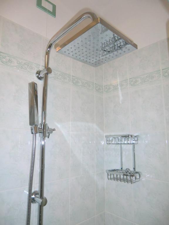 Residence Villaggio Dei Fiori Con Piscina E Posto Spiaggia Incluso Caorle Pokój zdjęcie